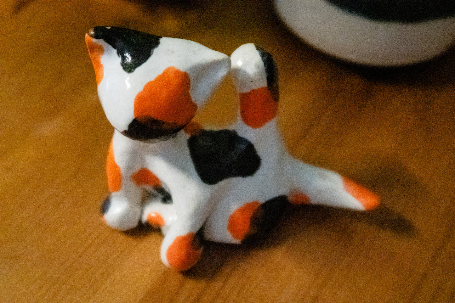 Cat-hole Ring Holder
